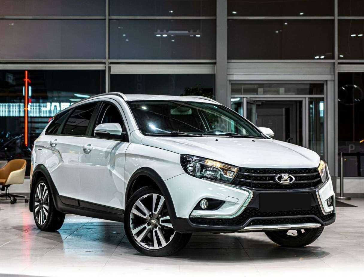 Купить Lada (ВАЗ) Vesta SW Cross, 2018, 84 500 км, фото №2