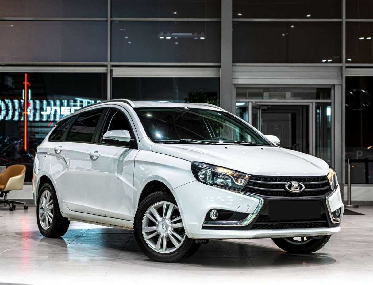 Купить Lada (ВАЗ) Vesta SW, 2019, 105 000 км, фото №2