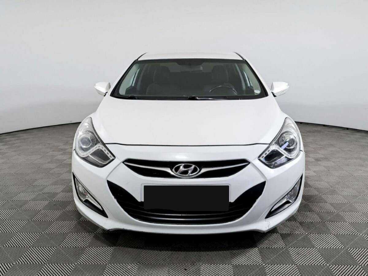 Купить Hyundai i40, 2014, 167 000 км, фото №2