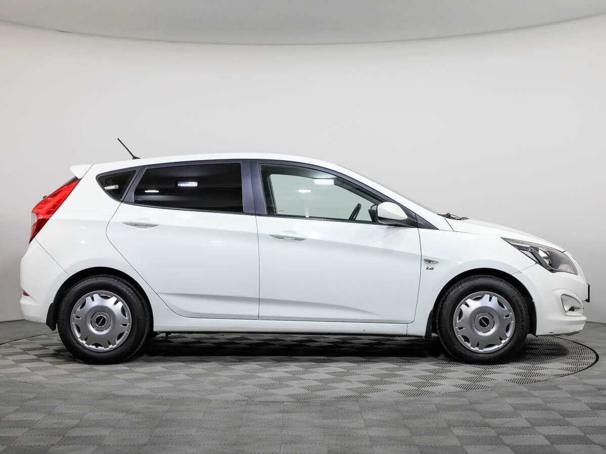 Купить Hyundai Solaris, 2015, 268 928 км, фото №3
