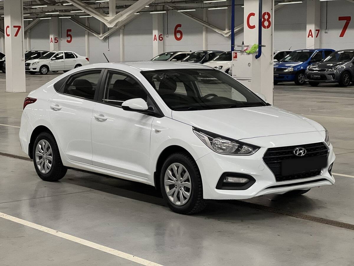 Купить Hyundai Solaris, 2019, 72 695 км, фото №3