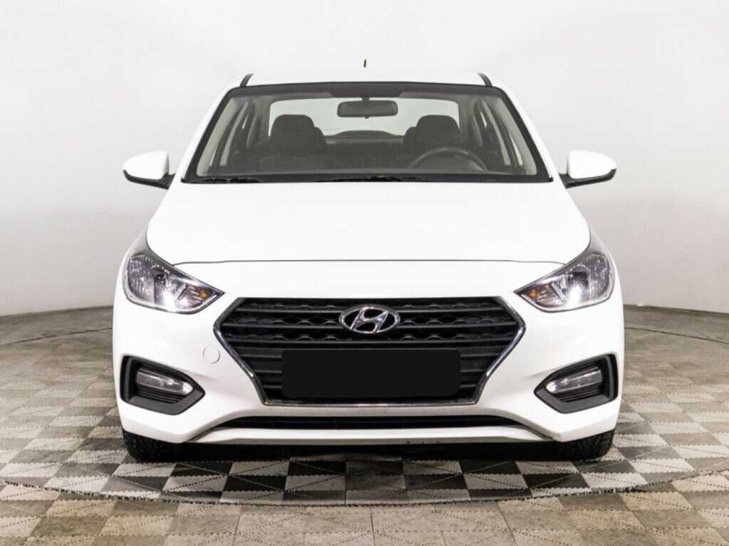 Купить Hyundai Solaris, 2018, 108 550 км, фото №2