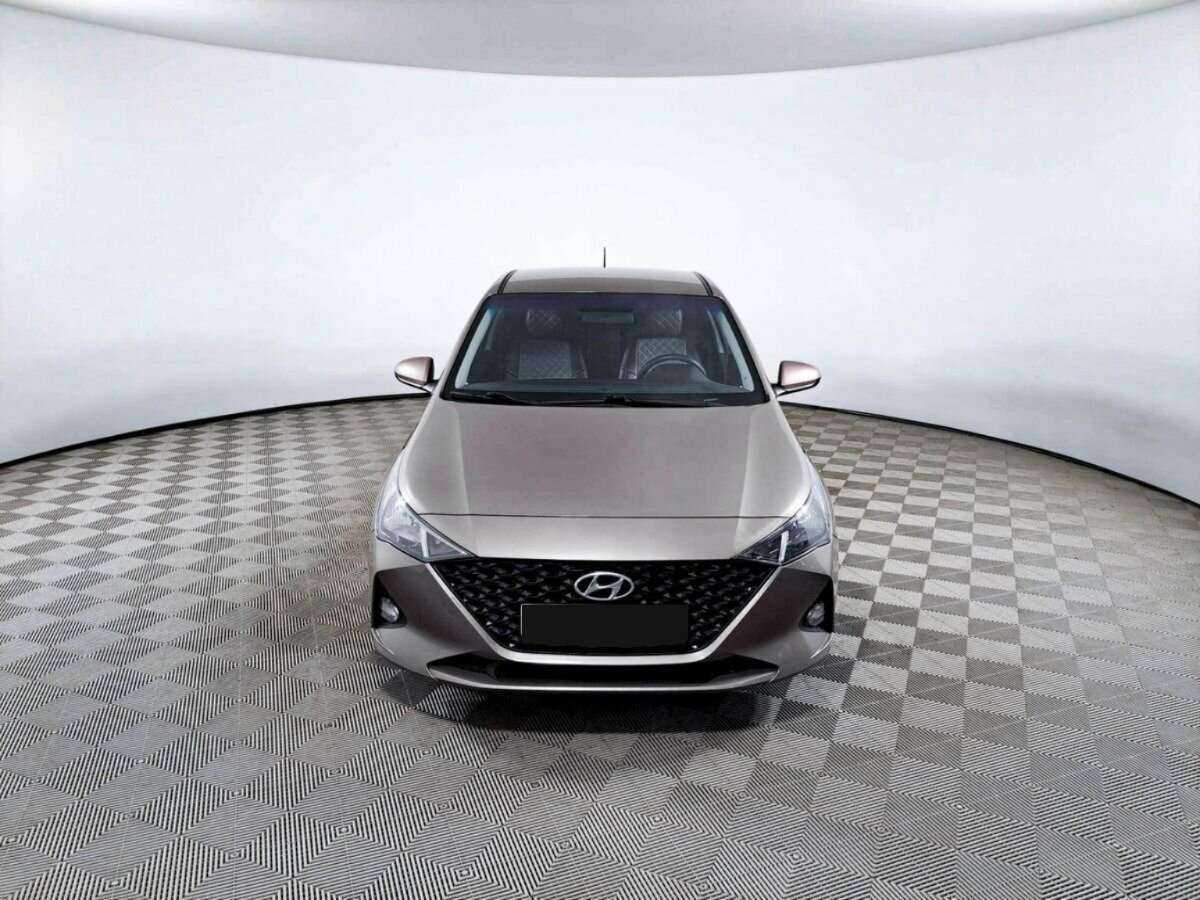 Купить Hyundai Solaris, 2020, 83 323 км, фото №2