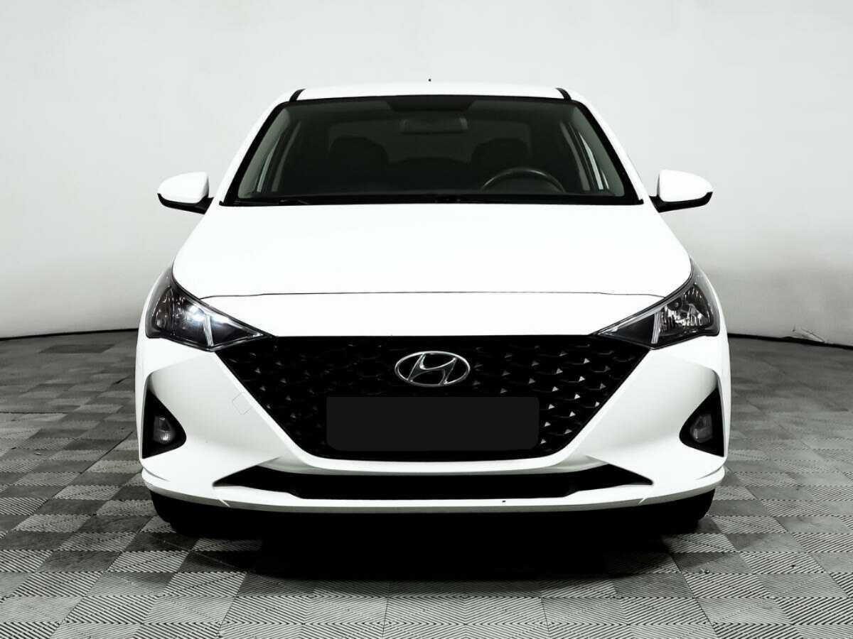 Купить Hyundai Solaris, 2020, 89 887 км, фото №2