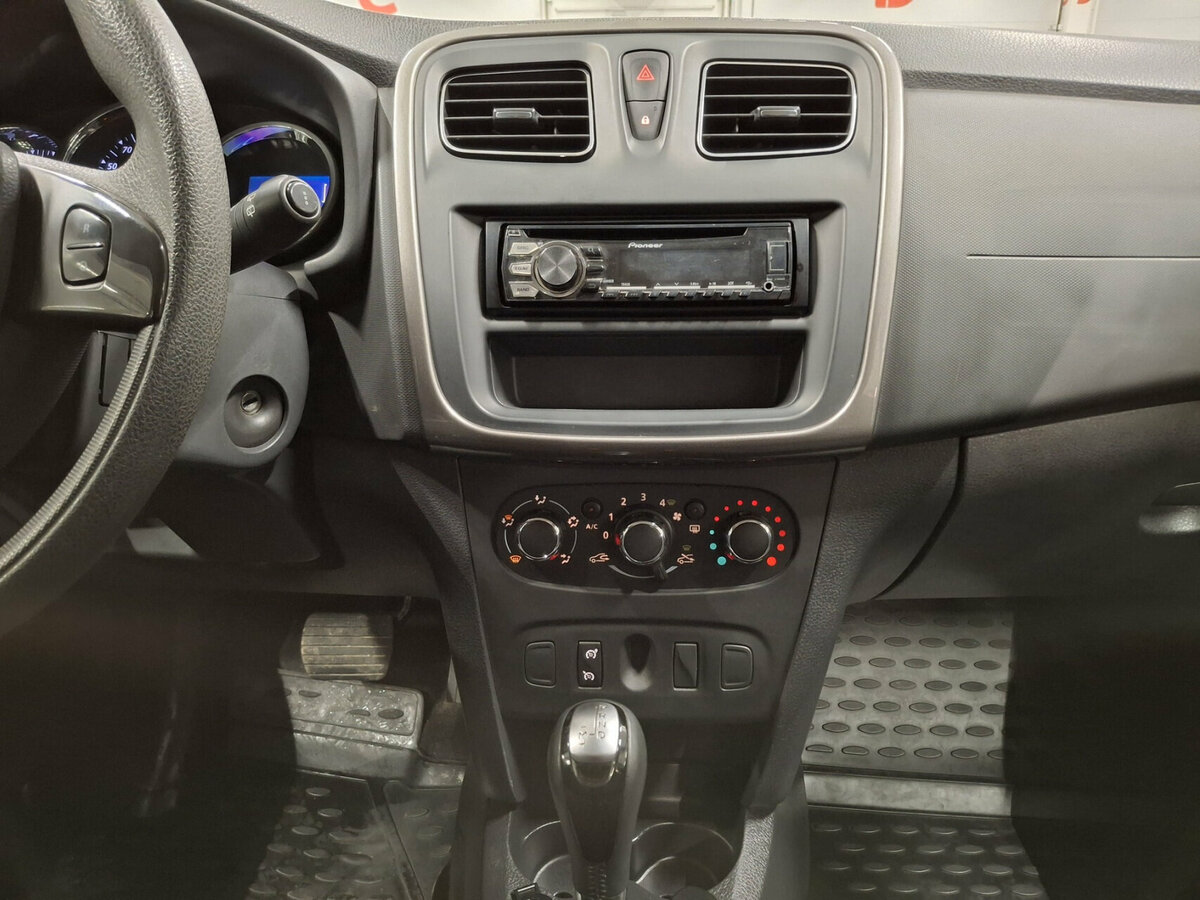 Купить Renault Sandero Stepway II, 2016, 154 181 км, фото №15