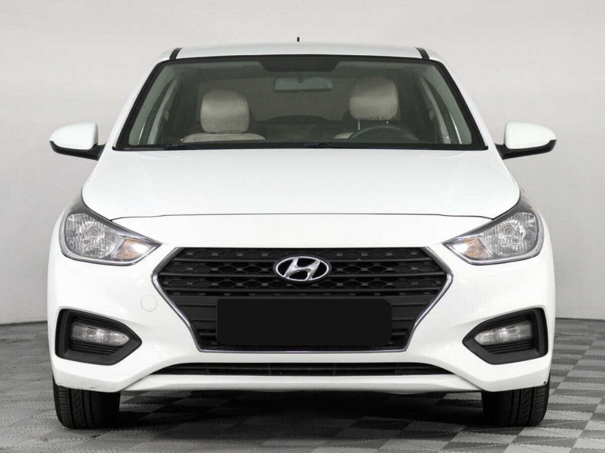 Купить Hyundai Solaris, 2017, 133 584 км, фото №2