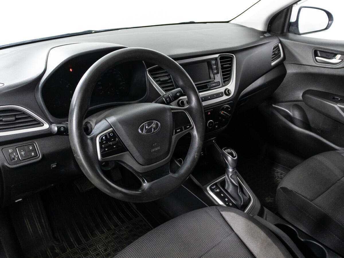 Купить Hyundai Solaris, 2017, 158 415 км, фото №11