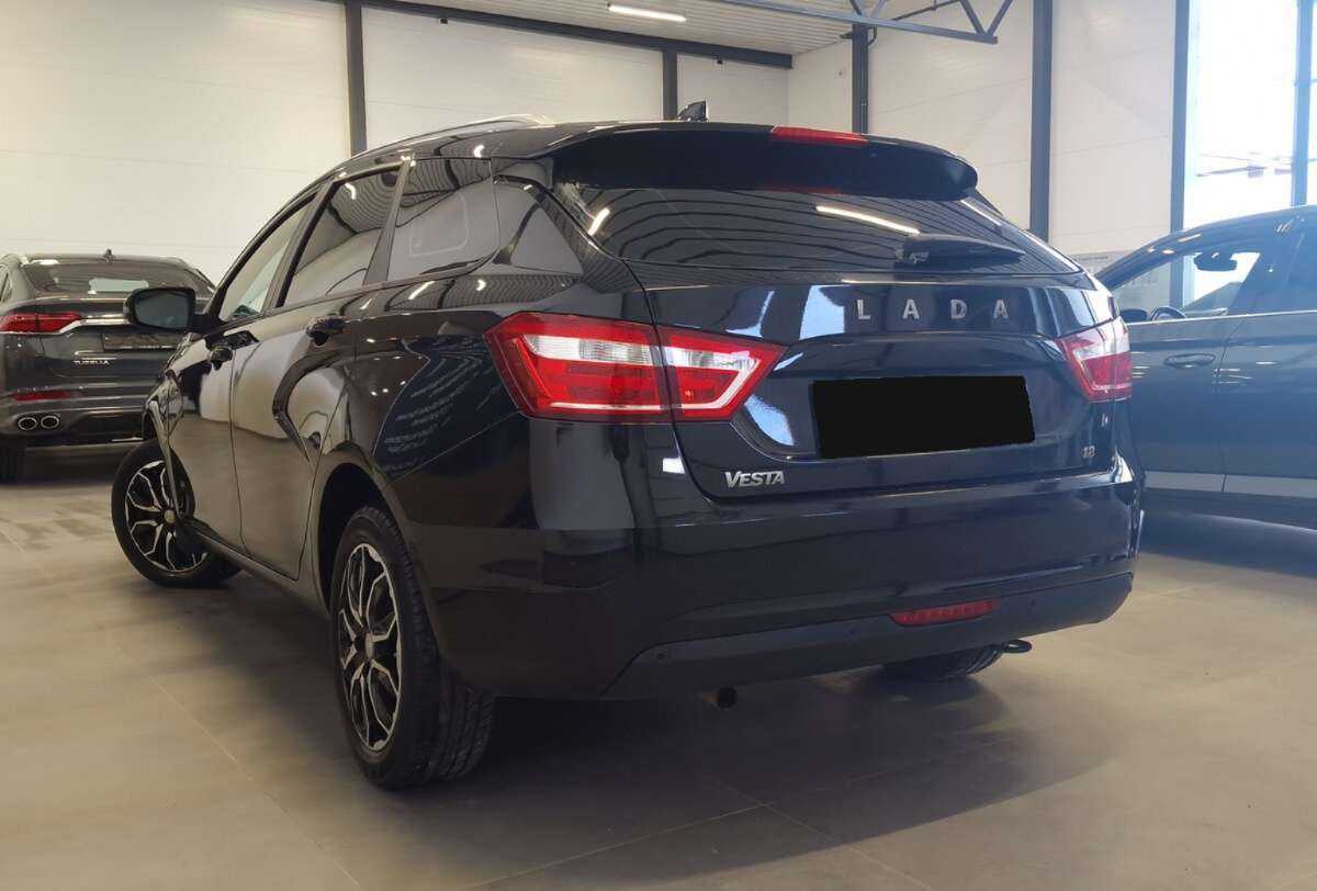 Купить Lada (ВАЗ) Vesta SW, 2020, 60 420 км, фото №2