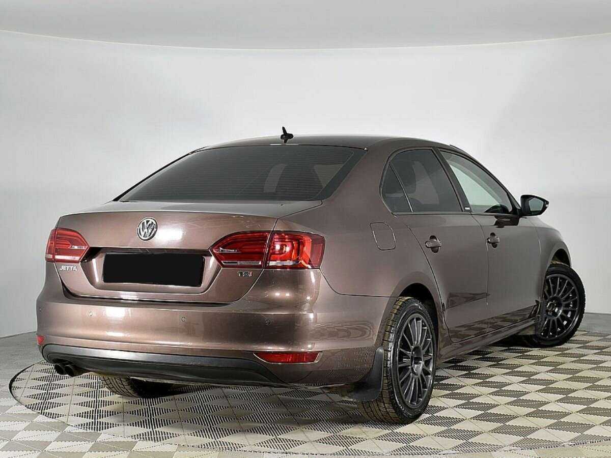 Купить Volkswagen Jetta, 2014, 215 750 км, фото №2