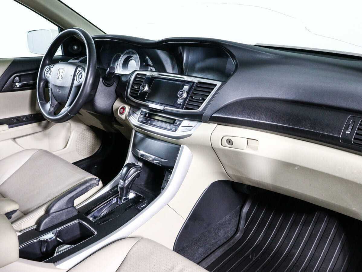 Купить Honda Accord, 2012, 78 435 км, фото №8