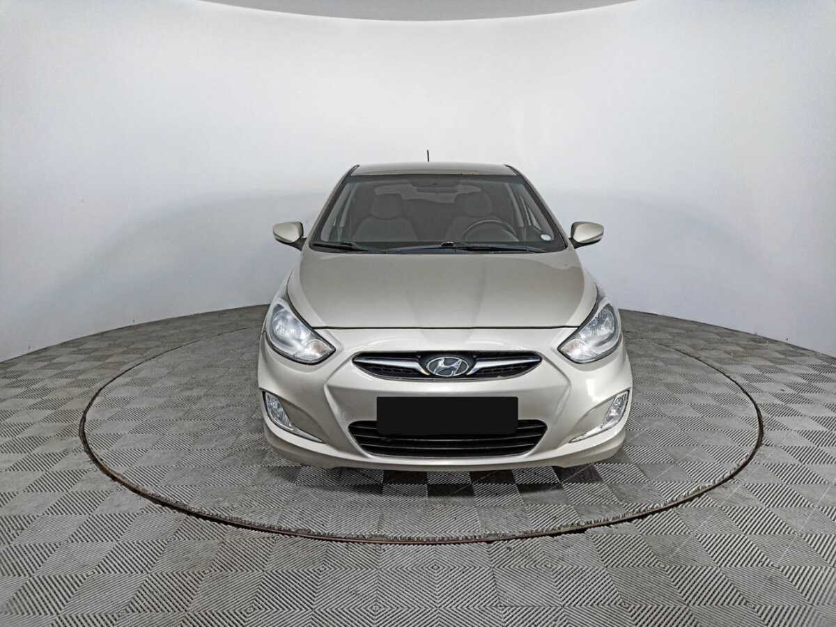 Купить Hyundai Solaris, 2012, 112 470 км, фото №2