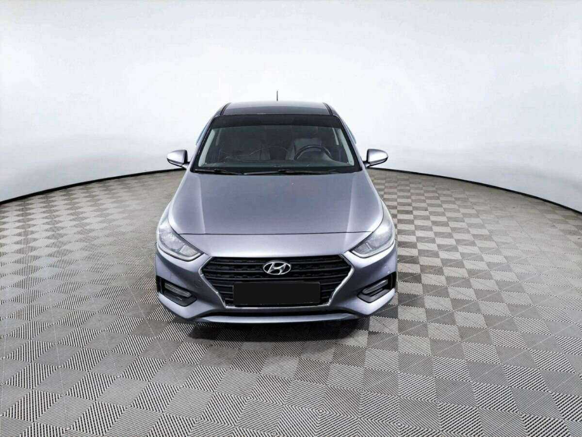 Купить Hyundai Solaris, 2018, 111 000 км, фото №2