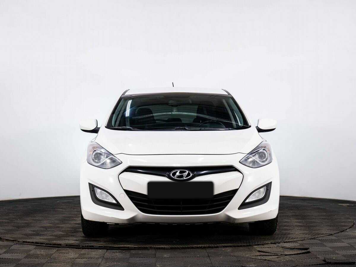 Купить Hyundai i30, 2013, 177 420 км, фото №2