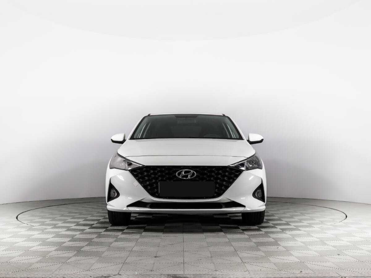 Купить Hyundai Solaris, 2021, 160 886 км, фото №2