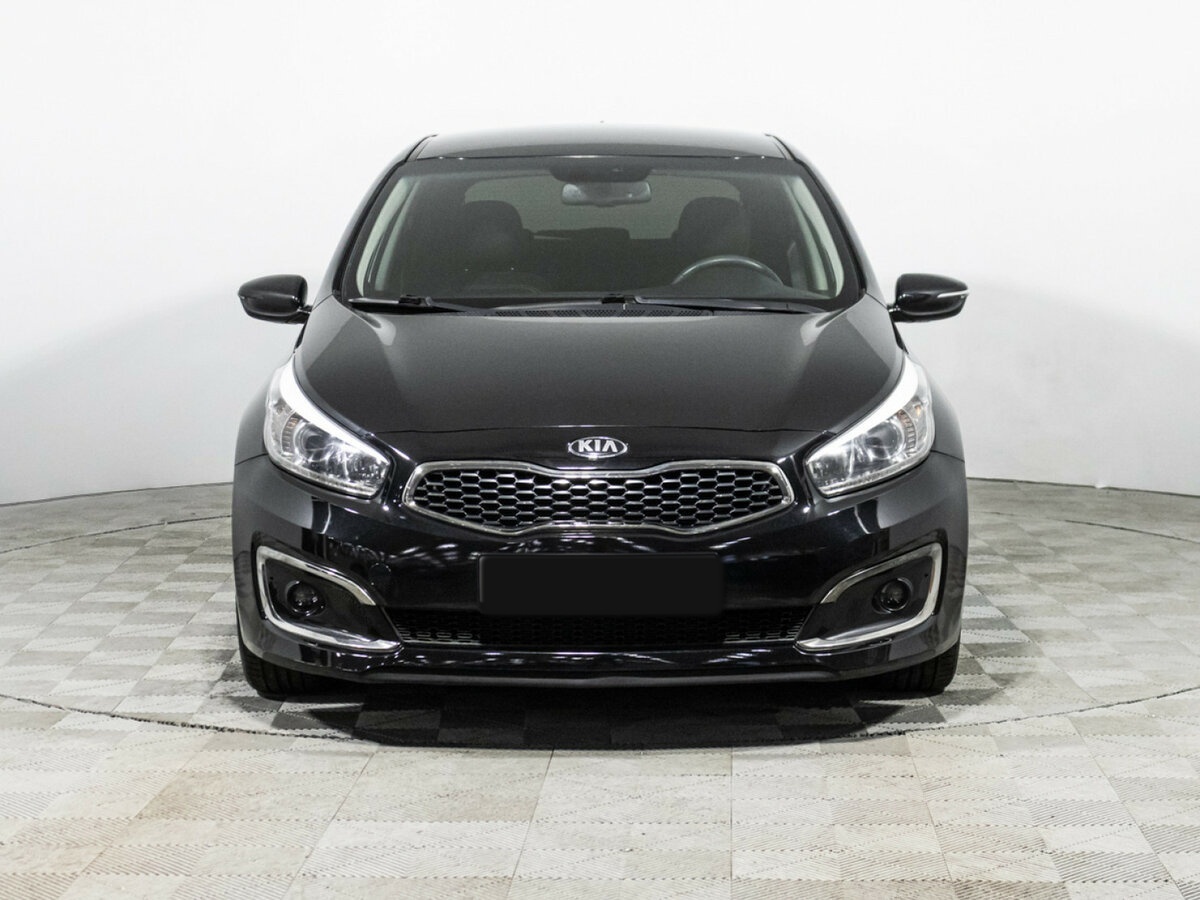 Купить Kia Ceed II Рестайлинг, 2017, 60 721 км, фото №2