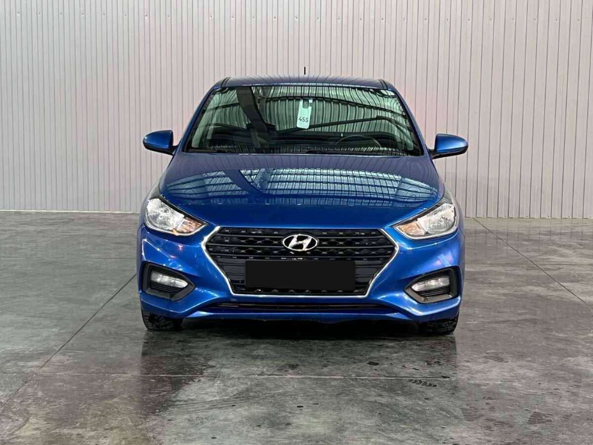 Купить Hyundai Solaris, 2018, 108 528 км, фото №2