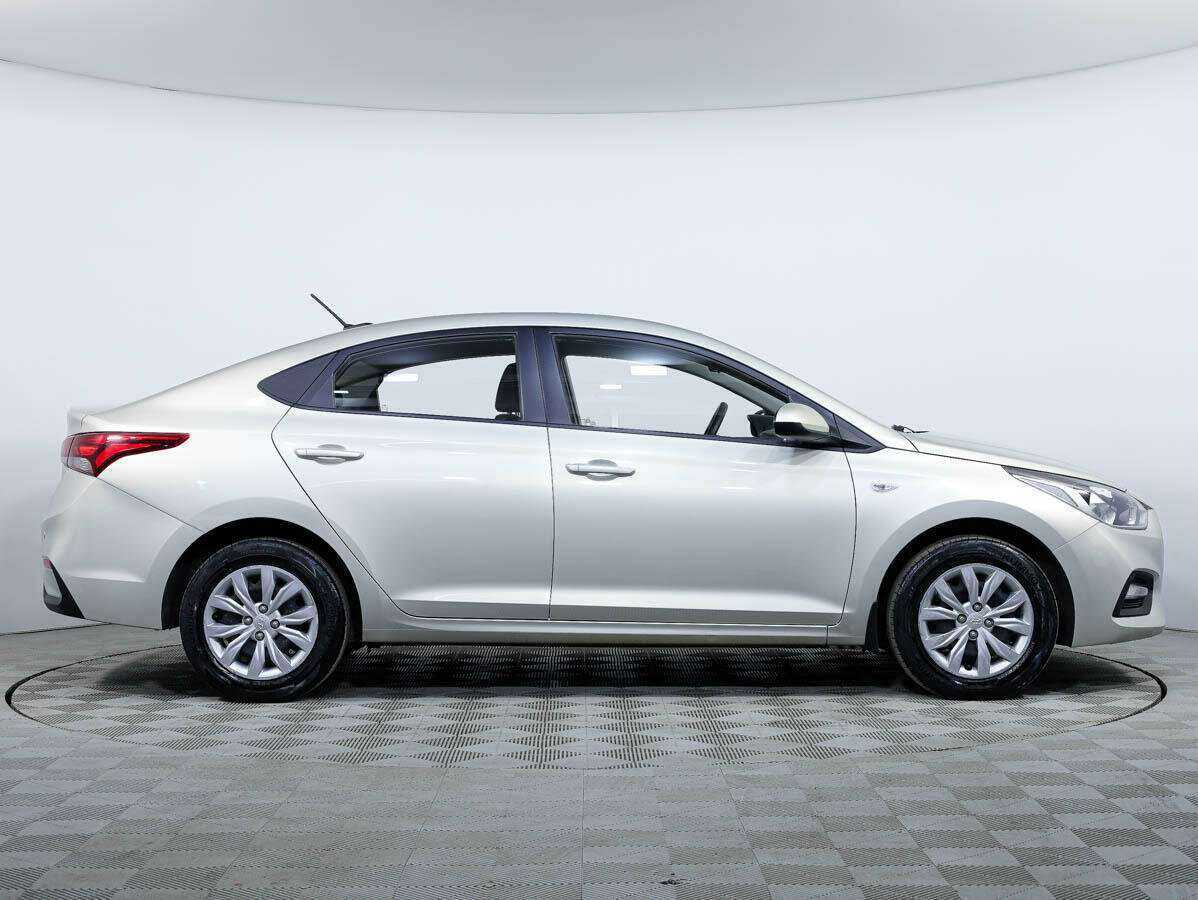 Купить Hyundai Solaris, 2019, 83 868 км, фото №3