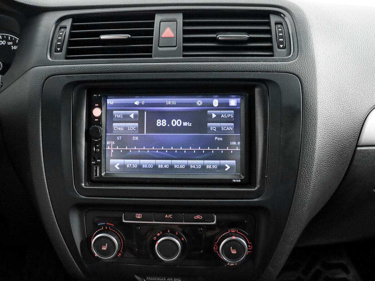 Купить Volkswagen Jetta, 2012, 213 129 км, фото №13