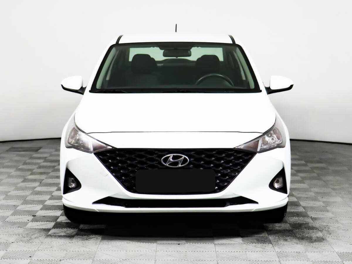 Купить Hyundai Solaris, 2020, 79 846 км, фото №2