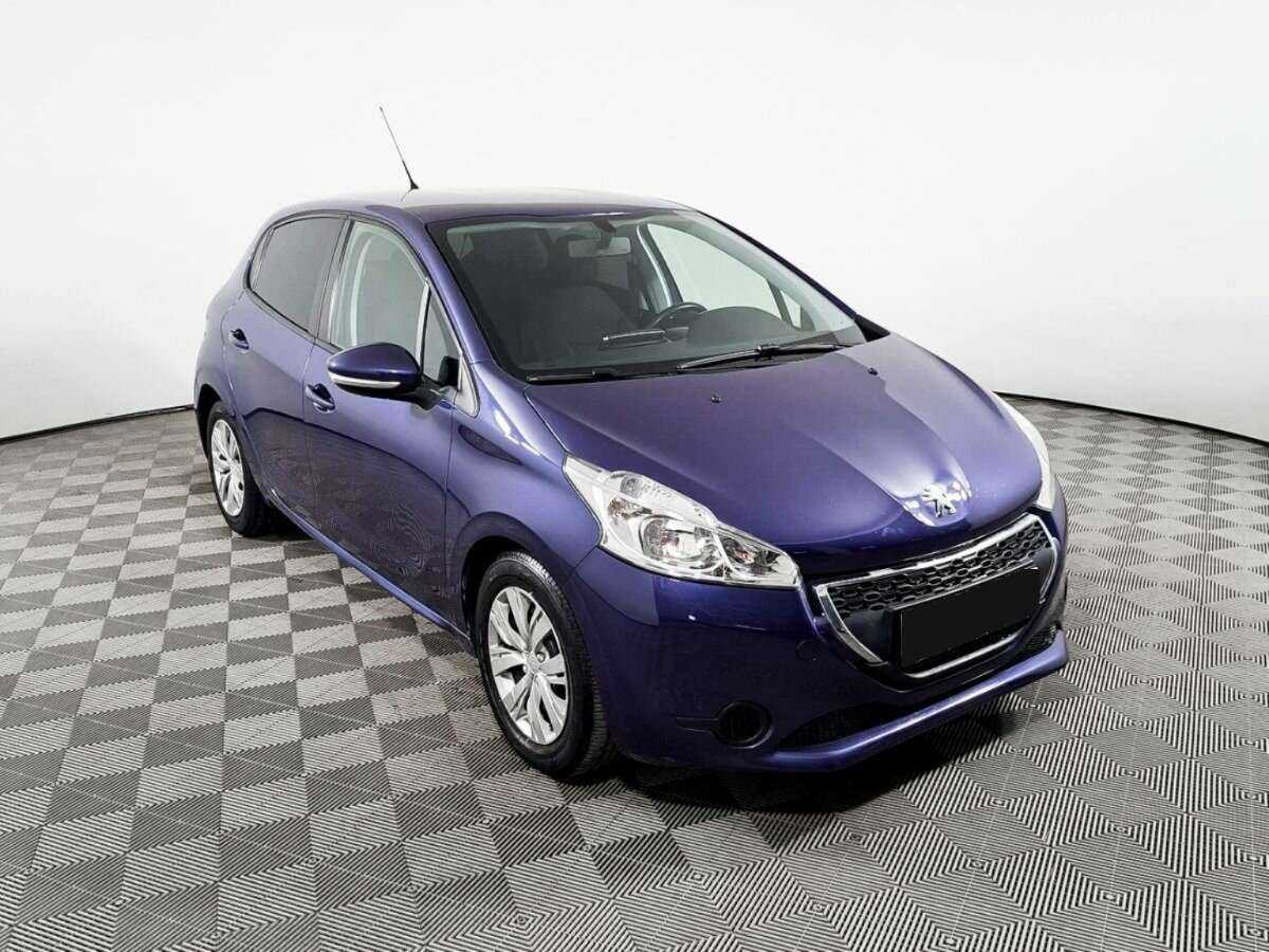 Купить Peugeot 208, 2013, 70 100 км, фото №3