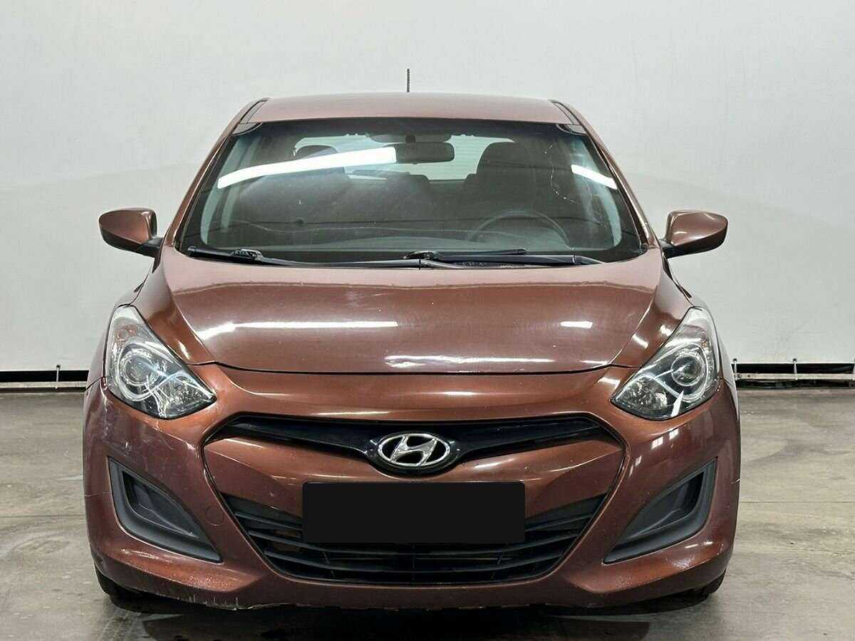 Купить Hyundai i30, 2012, 229 547 км, фото №2