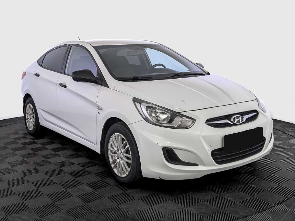 Купить Hyundai Solaris, 2014, 136 288 км, фото №3