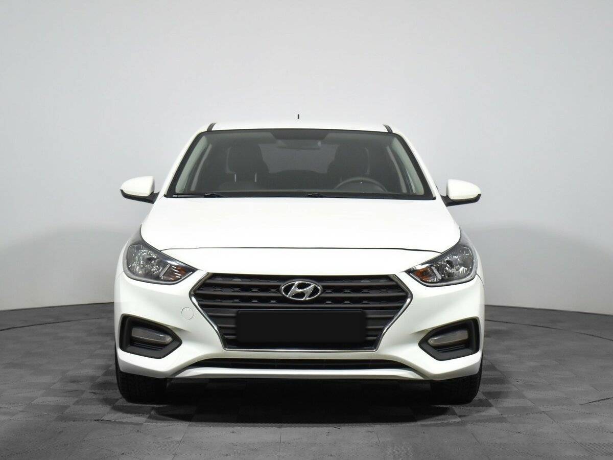 Купить Hyundai Solaris, 2017, 362 166 км, фото №2