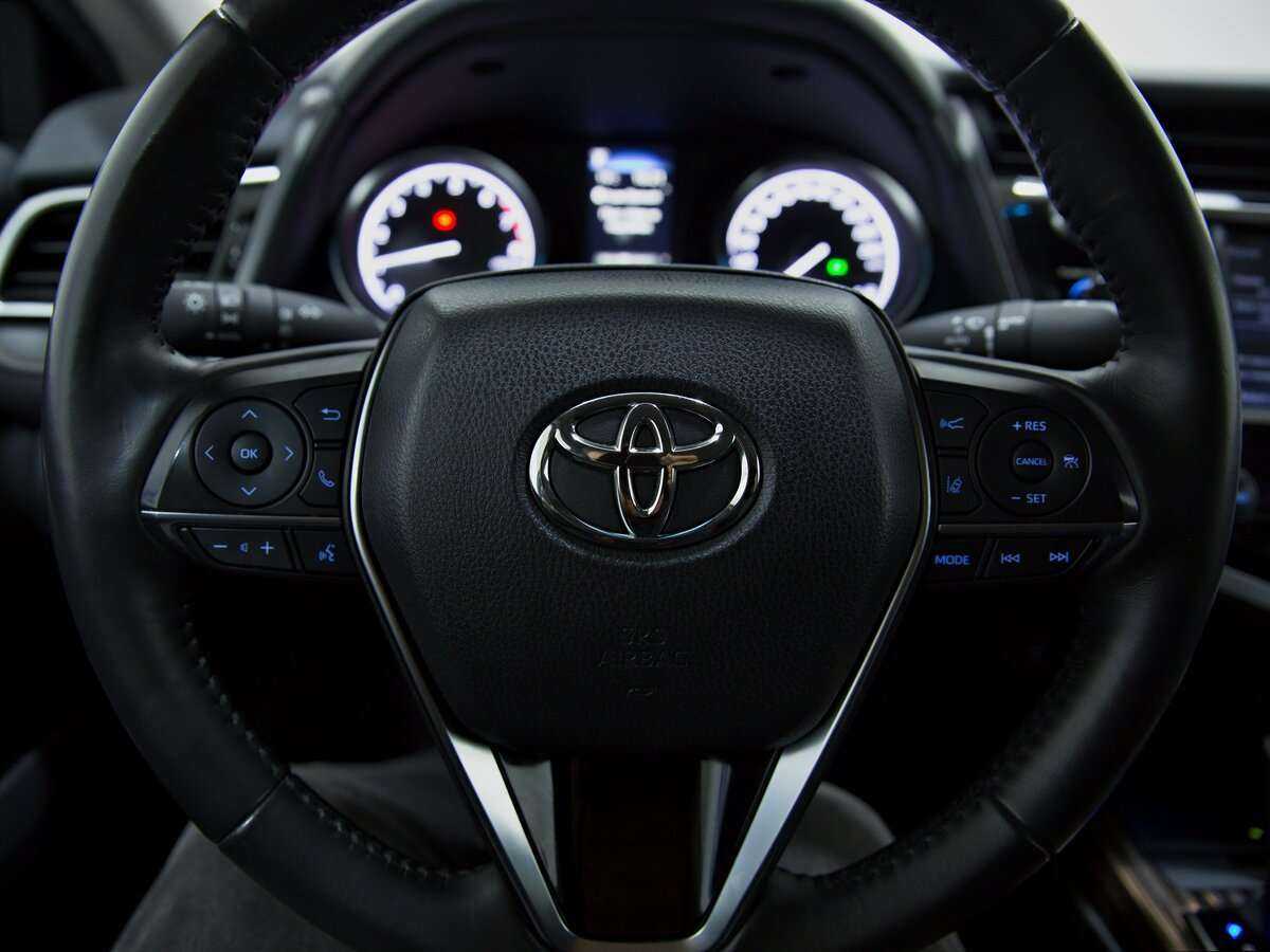 Купить Toyota Camry, 2020, 60 758 км, фото №12