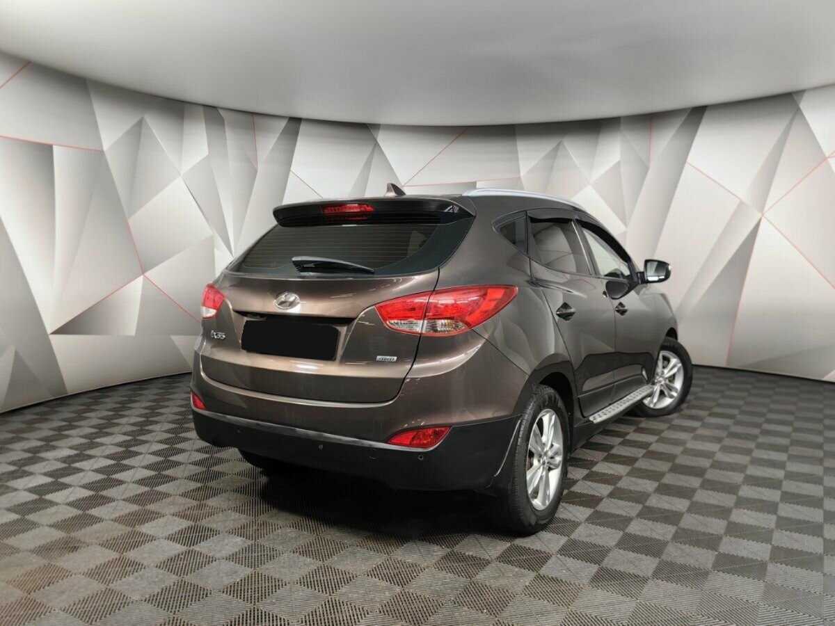 Купить Hyundai ix35, 2013, 267 080 км, фото №2