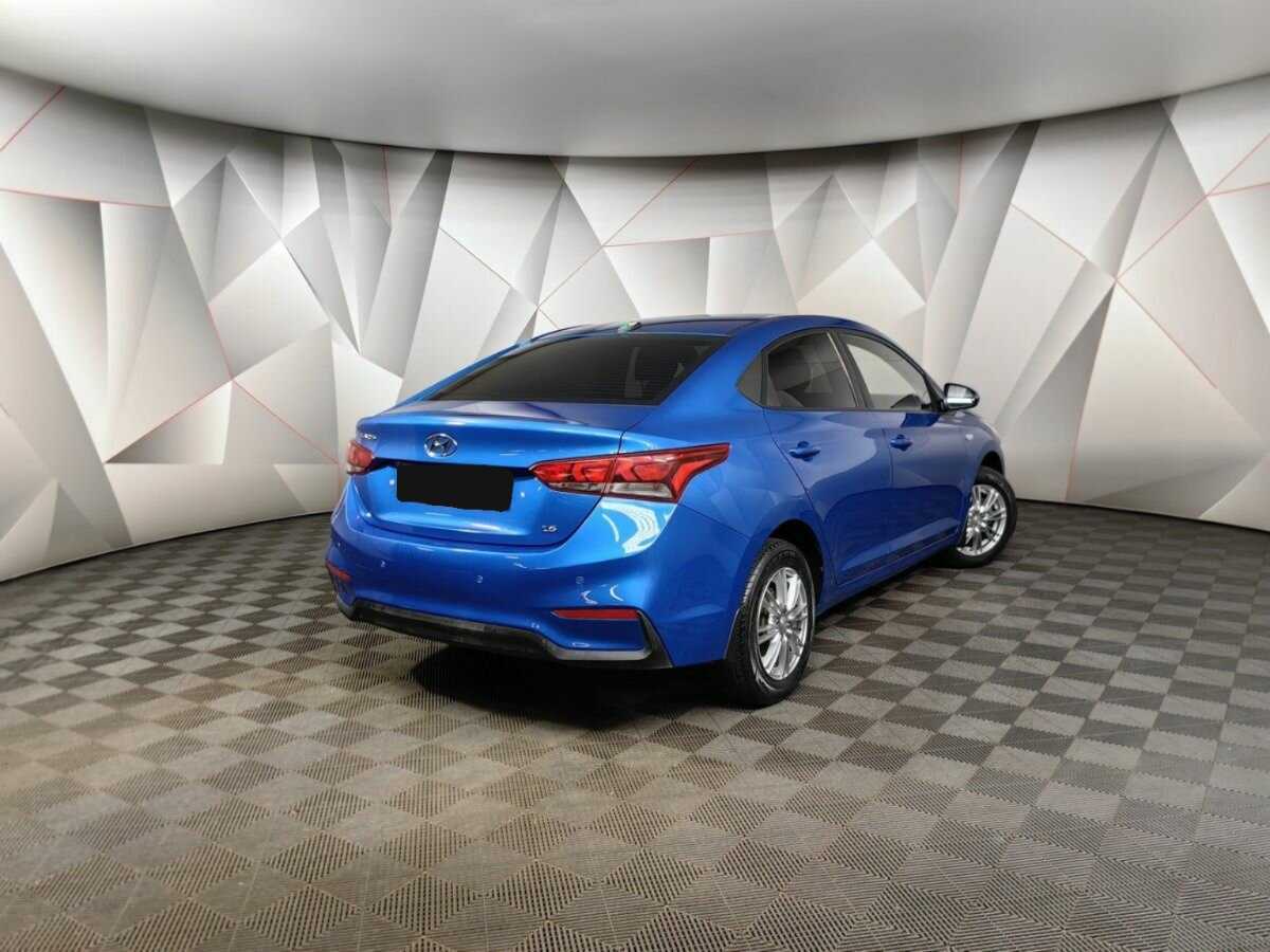 Купить Hyundai Solaris, 2017, 35 489 км, фото №2