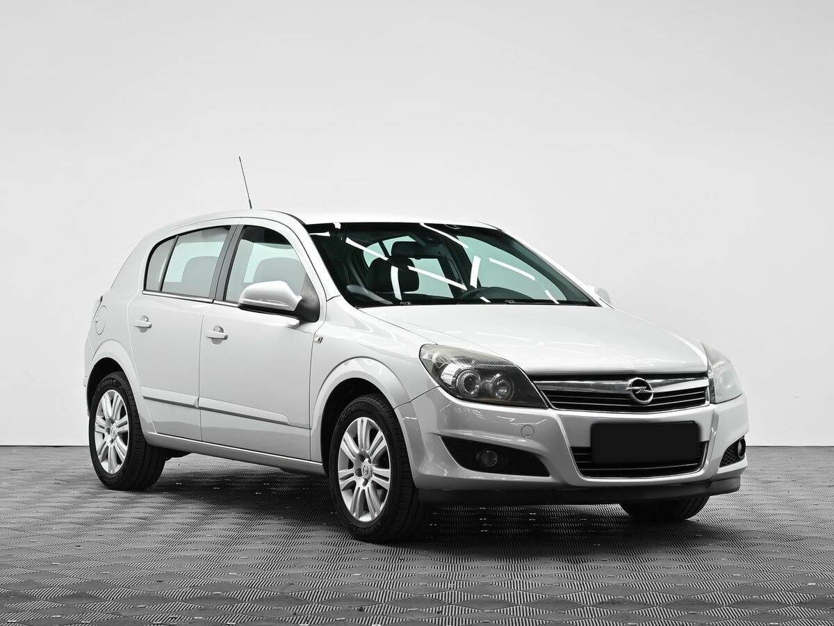 Купить Opel Astra, 2012, 154 000 км, фото №2