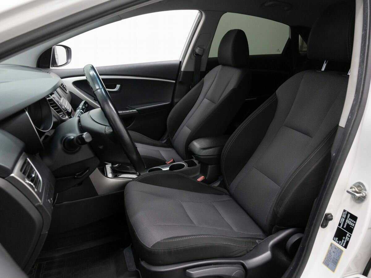 Купить Hyundai i30, 2013, 177 420 км, фото №8