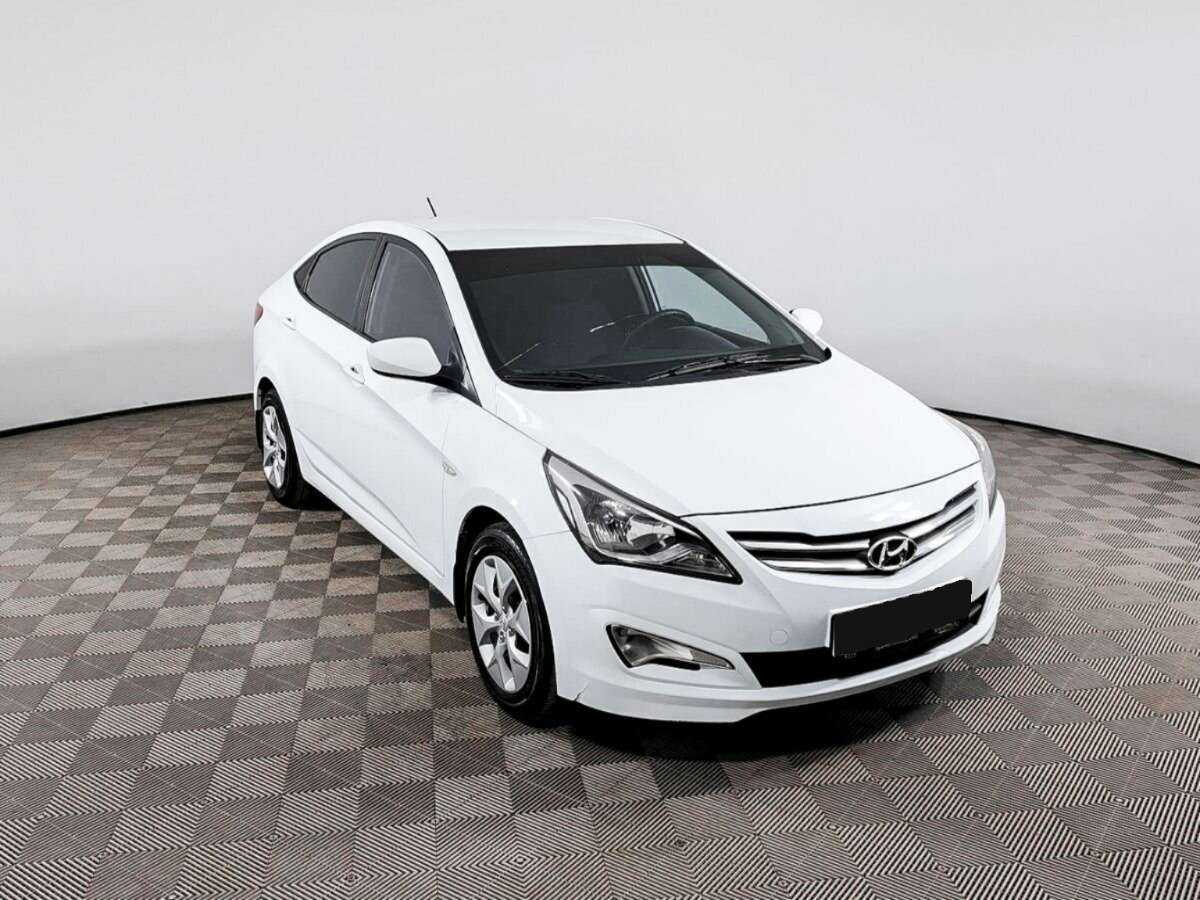 Купить Hyundai Solaris, 2016, 115 896 км, фото №3