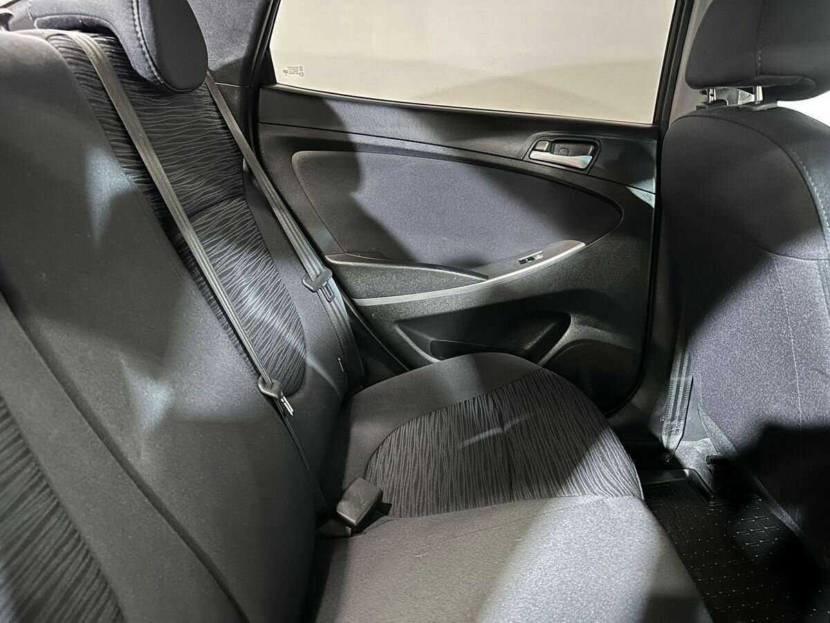 Купить Hyundai Solaris, 2015, 174 921 км, фото №11