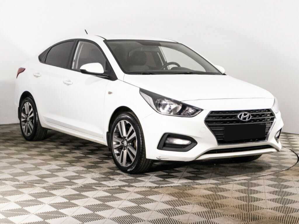 Купить Hyundai Solaris, 2017, 110 870 км, фото №3