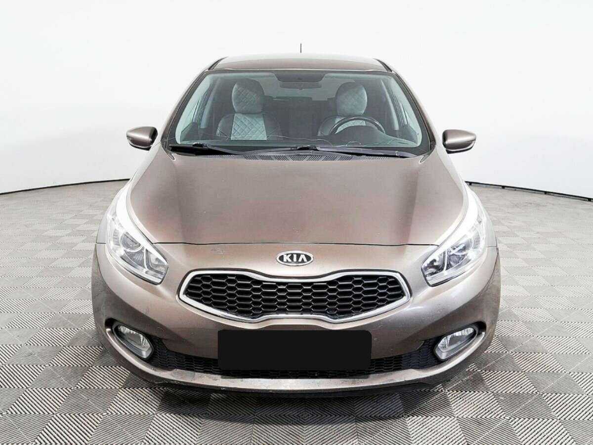 Купить Kia Ceed, 2012, 192 500 км, фото №2