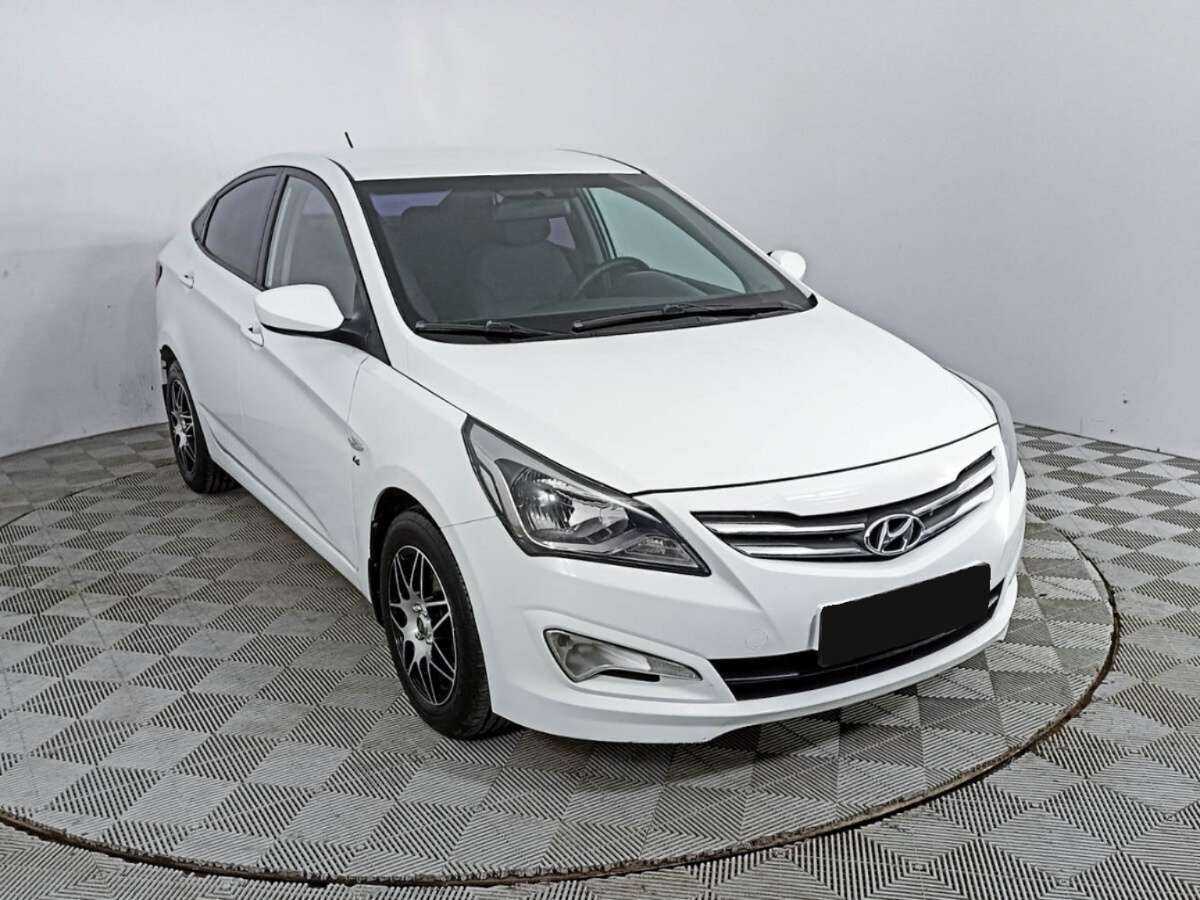 Купить Hyundai Solaris, 2015, 125 600 км, фото №3