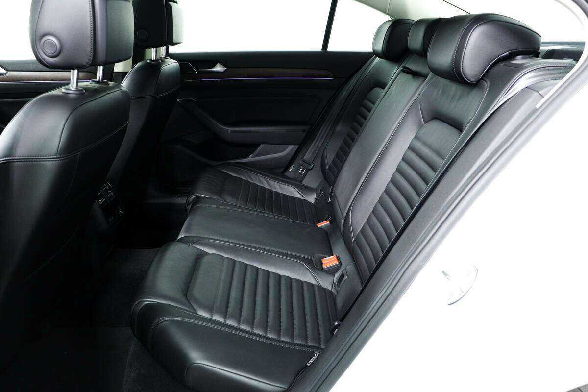Купить Volkswagen Passat DSG7, 2018, 51 460 км, фото №11