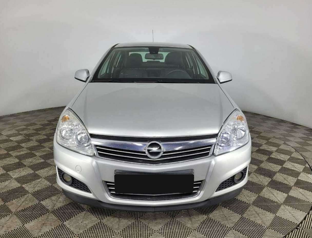 Купить Opel Astra, 2012, 117 000 км, фото №2