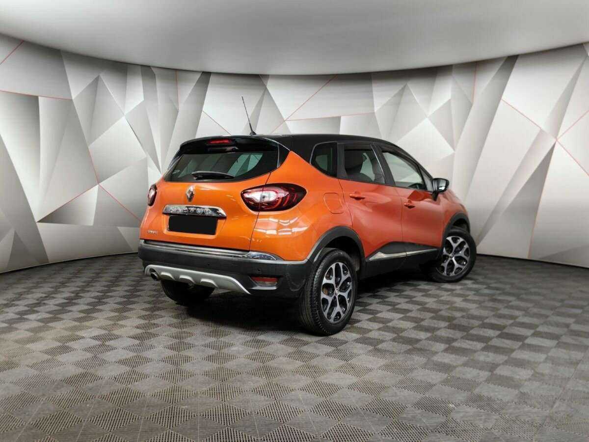 Купить Renault Kaptur, 2017, 54 942 км, фото №2