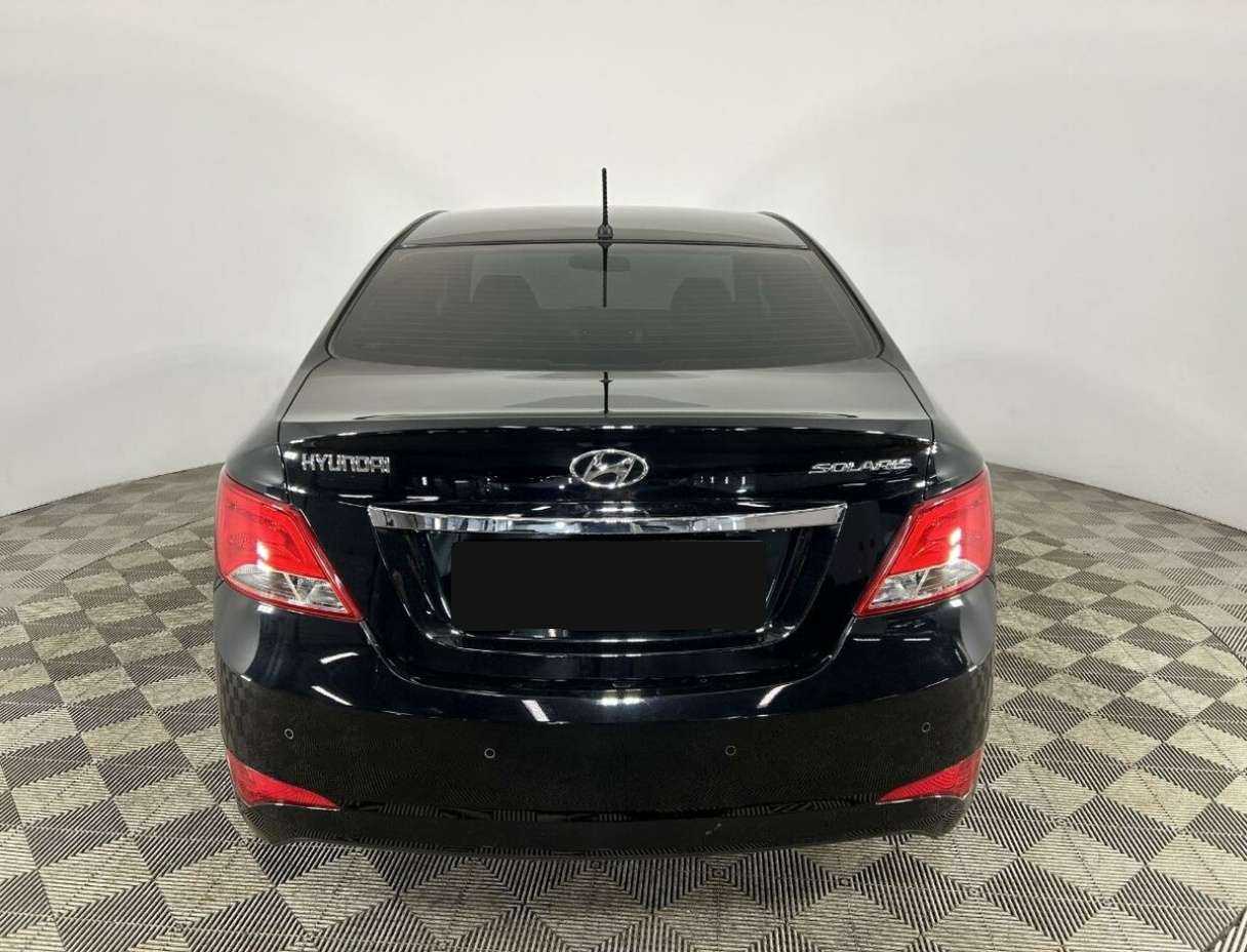 Купить Hyundai Solaris, 2015, 66 300 км, фото №3