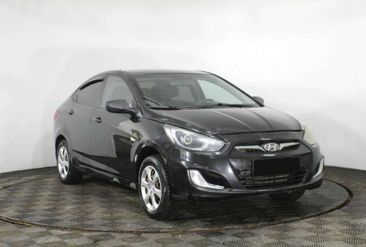 Купить Hyundai Solaris, 2013, 223 000 км, фото №3