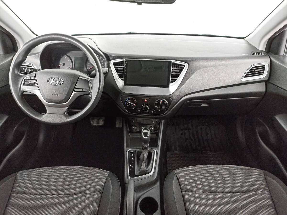 Купить Hyundai Solaris, 2019, 106 092 км, фото №12