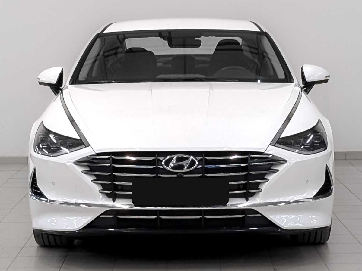 Купить Hyundai Sonata, 2022, 9 931 км, фото №2