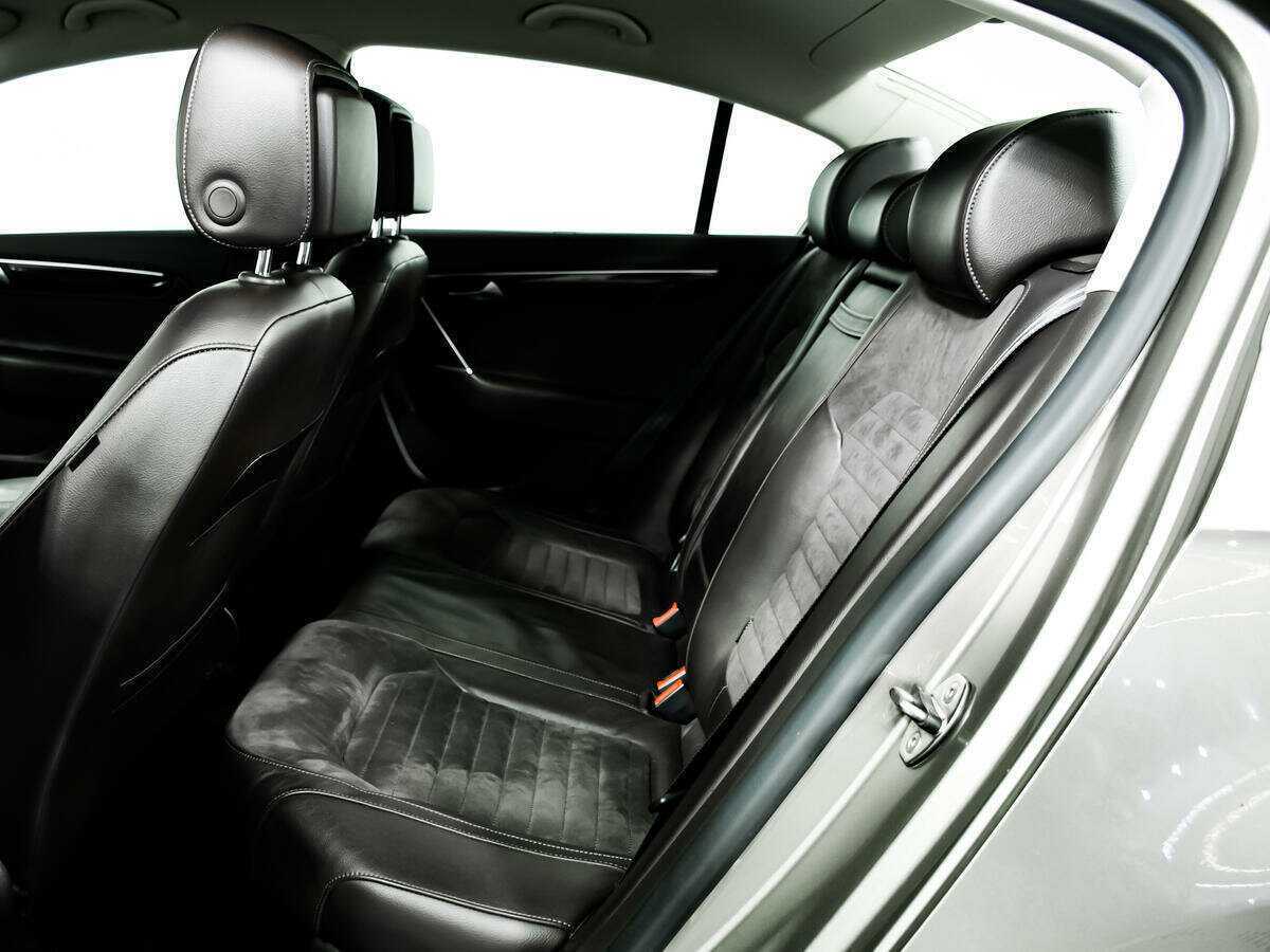 Купить Volkswagen Passat, 2012, 115 560 км, фото №12