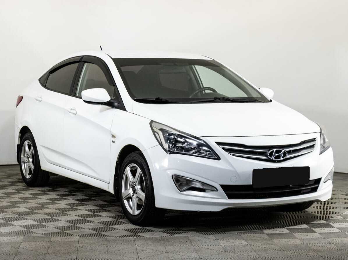 Купить Hyundai Solaris, 2015, 151 966 км, фото №3