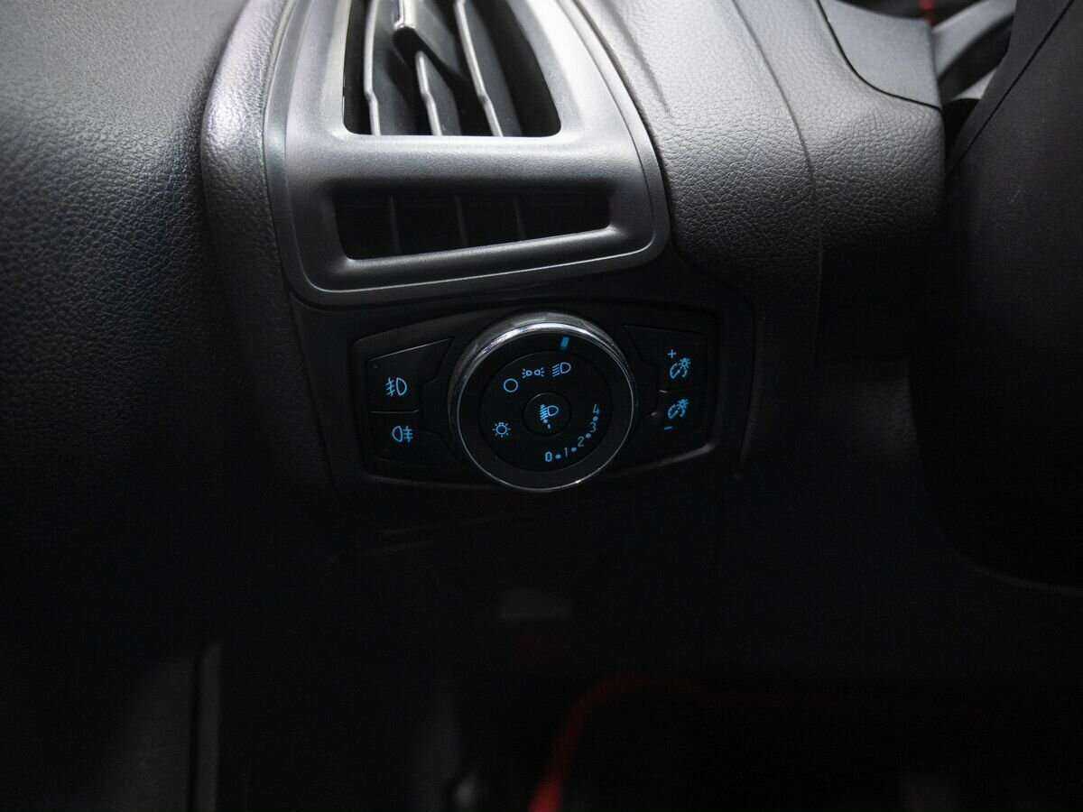Купить Ford Focus, 2013, 181 539 км, фото №21