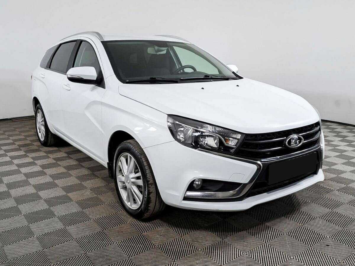 Купить Lada (ВАЗ) Vesta SW, 2018, 139 100 км, фото №3