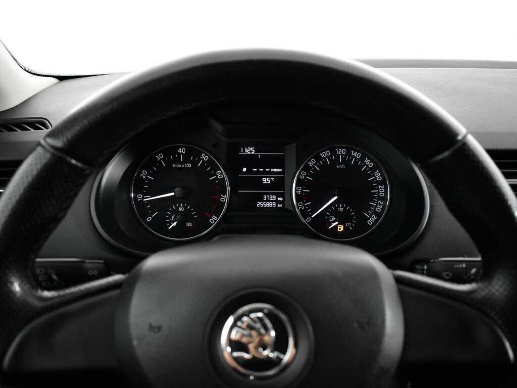 Купить Skoda Octavia, 2014, 255 888 км, фото №11