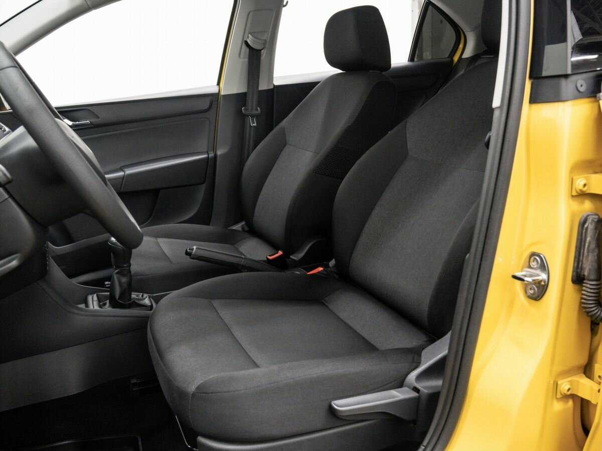 Купить Skoda Rapid, 2017, 122 000 км, фото №15